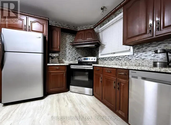 1704 OBERON CRESCENT, Mississauga (Applewood), Ontario L4X2K8