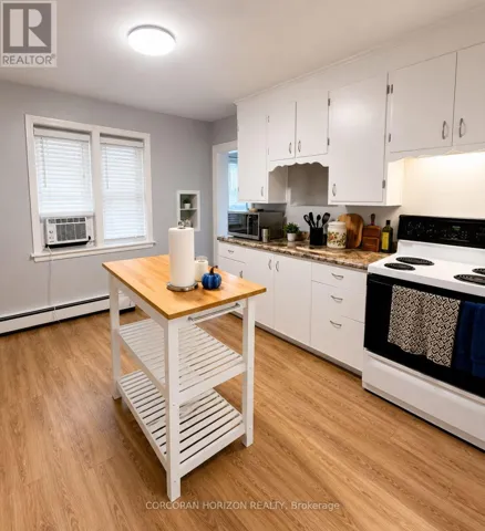 54 WALTER STREET, Kitchener, Ontario N2G1S1