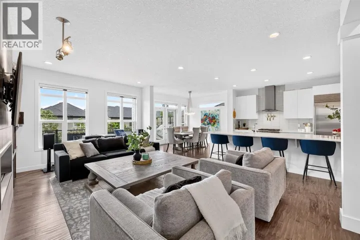 60 Tremblant Terrace SW, Calgary, Alberta T3H0B9