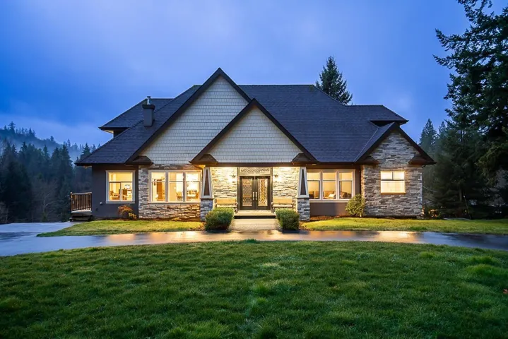 10228 STAVE LAKE ROAD, Mission, British Columbia V2V0B5