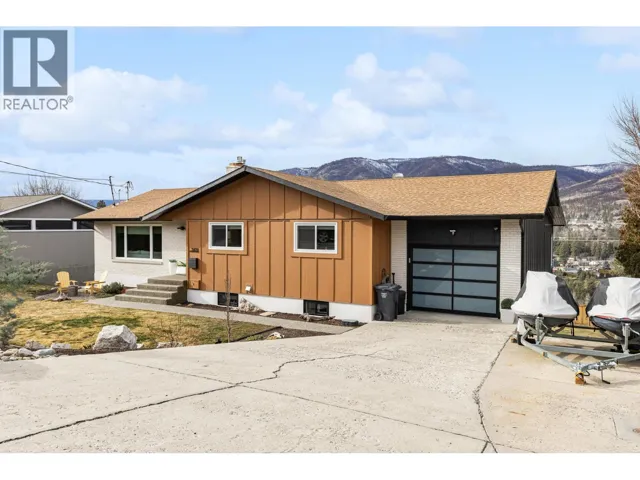 2426 Collingwood Road, West Kelowna, British Columbia V1Z2C2