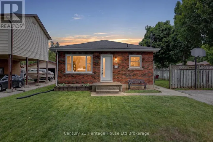 209 BUTLER STREET, Woodstock (Woodstock - South), Ontario N4S3A8