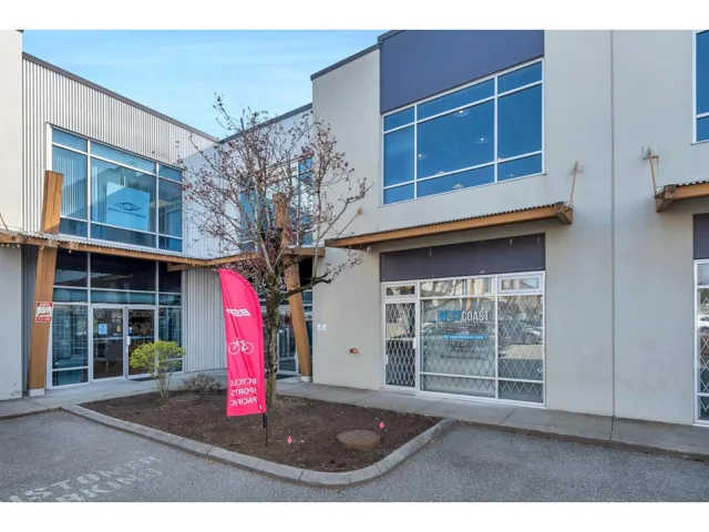 111 19289 LANGLEY BYPASS, Surrey, British Columbia V3S6K1