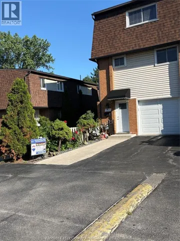 6266 THORNBERRY CRESCENT, Windsor, Ontario N8T3A3