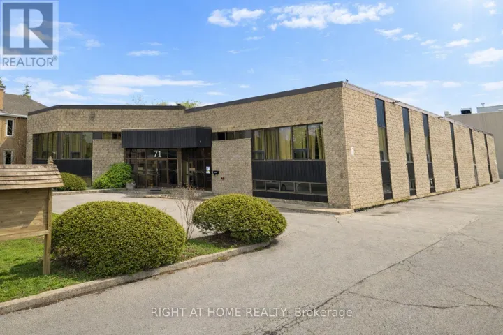 71 JUDSON STREET, Toronto (Mimico), Ontario M8Z1A4