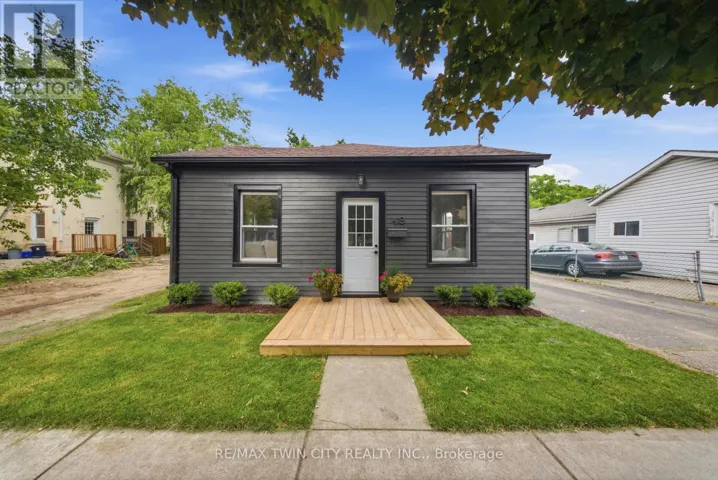49 PEARL STREET, Brantford, Ontario N3T3N5