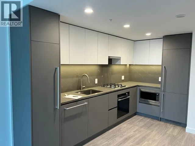 17XX 2135 Springer AVE AVENUE, Burnaby, British Columbia V5B2Z6