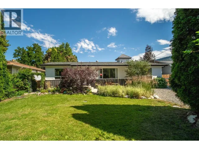 675 Robinson Avenue, Naramata, British Columbia V0H1N1