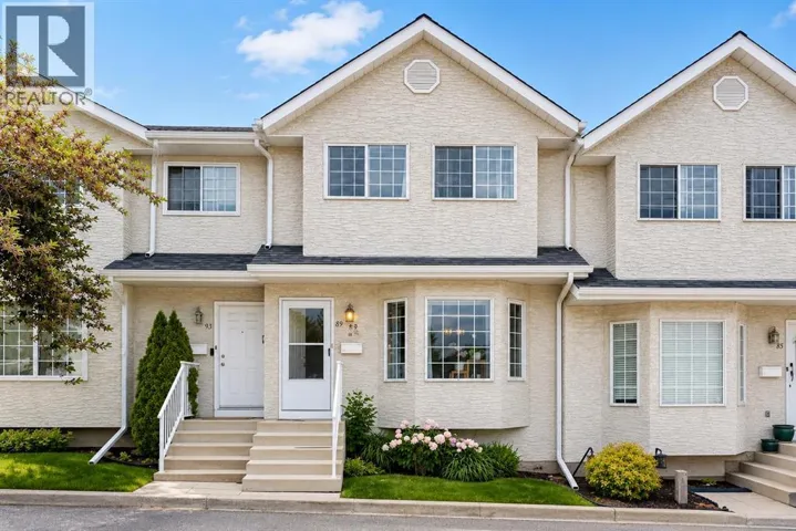 89 Bedford Manor NE, Calgary, Alberta T3K4B8