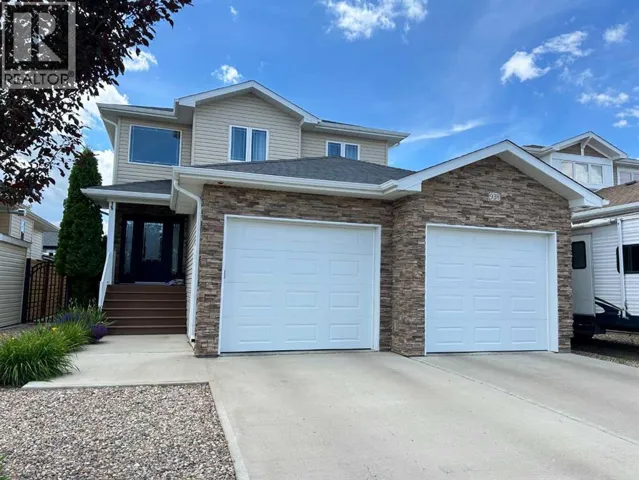 938 Manor Place SE, Redcliff, Alberta T0J2P0