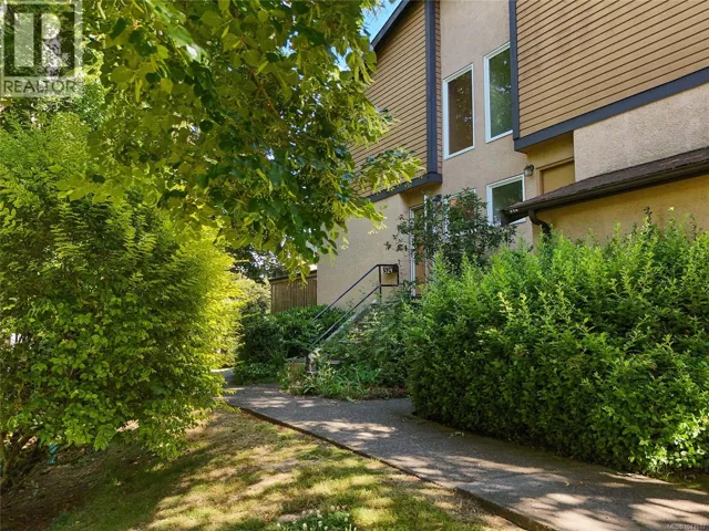 524 Crossandra Cres, Saanich, British Columbia V8Z6G3