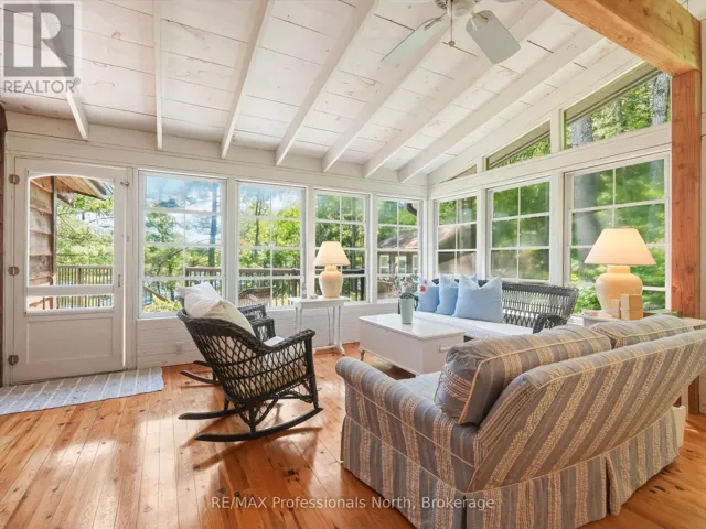 23 TAYLOR ISLAND, Gravenhurst (Muskoka (S)), Ontario P1P1R2