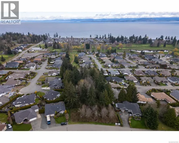 PROP LOT A FAIRWAYS Dr, Qualicum Beach, British Columbia V9K2J1