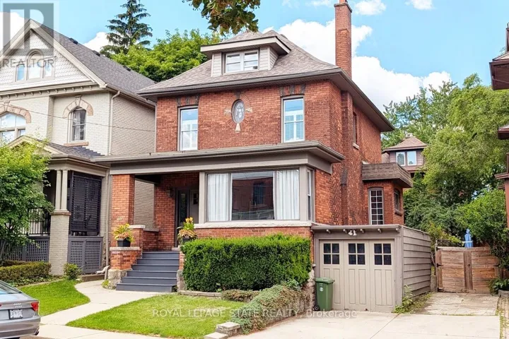 10 BEULAH AVENUE, Hamilton (Kirkendall), Ontario L8P4G9