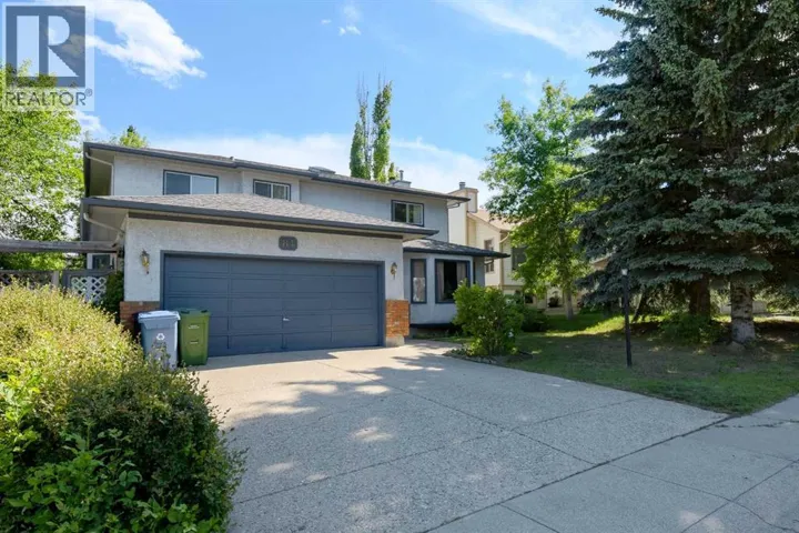 84 Shannon Way SW, Calgary, Alberta T2Y2A8