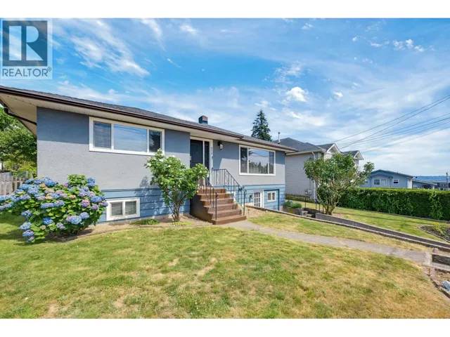 273 BURNS STREET, Coquitlam, British Columbia V3K4E6