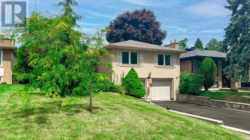 24 BURLEIGH HEIGHTS DRIVE, Toronto (Bayview Village), Ontario M2K1Y7