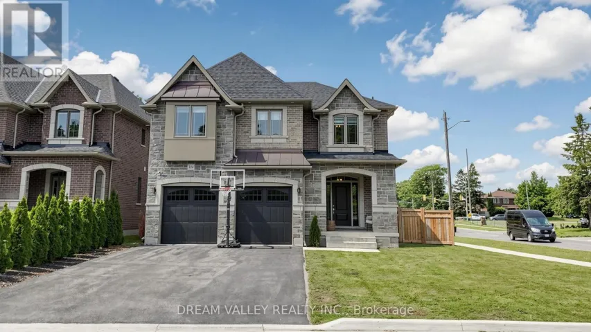 224 SEVERN STREET, Oshawa (McLaughlin), Ontario L1J8H7