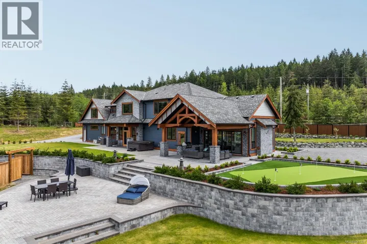 2833 Woodcroft Pl, Shawnigan Lake, British Columbia V8H2E4