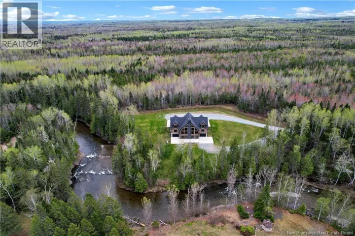 15 Israël Lane, Beresford, New Brunswick E8K0C9