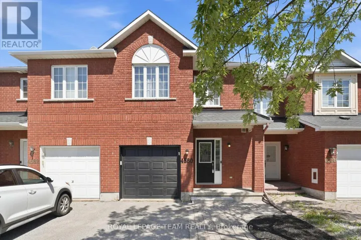 4580 OGILVIE WALK CRESCENT, Ottawa, Ontario K1J1G6