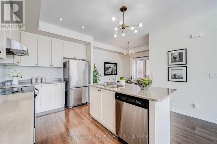 138 ALVIN PEGG DRIVE, East Gwillimbury (Queensville), Ontario L9N0R7