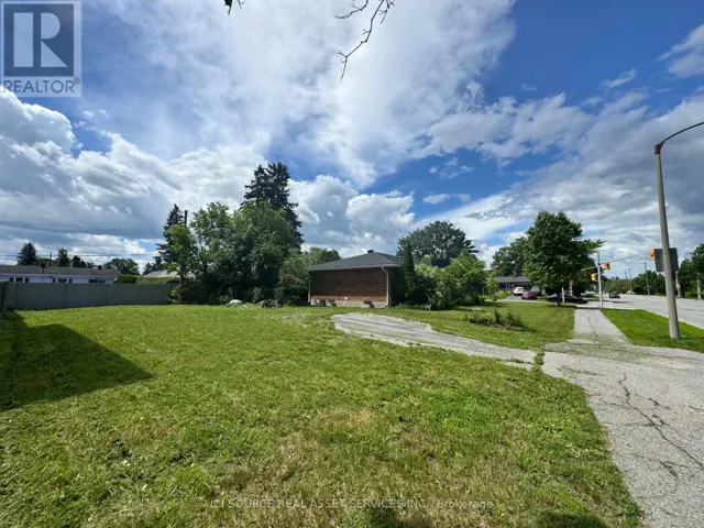 410 SMYTH ROAD, Ottawa, Ontario K1H5A4