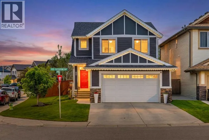 141 Copperpond Bay SE, Calgary, Alberta T2Z0R2