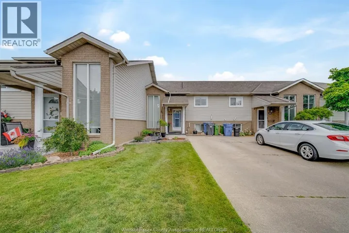 1425 MICKAILA CRESCENT, Tecumseh, Ontario N8N4Z2