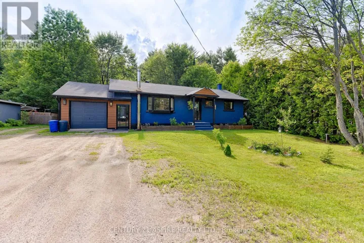 32057 17 HIGHWAY, Laurentian Hills, Ontario K0J1J0