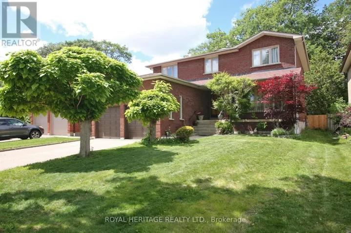 8 CHALLENGER COURT, Toronto (Highland Creek), Ontario M1C4V1