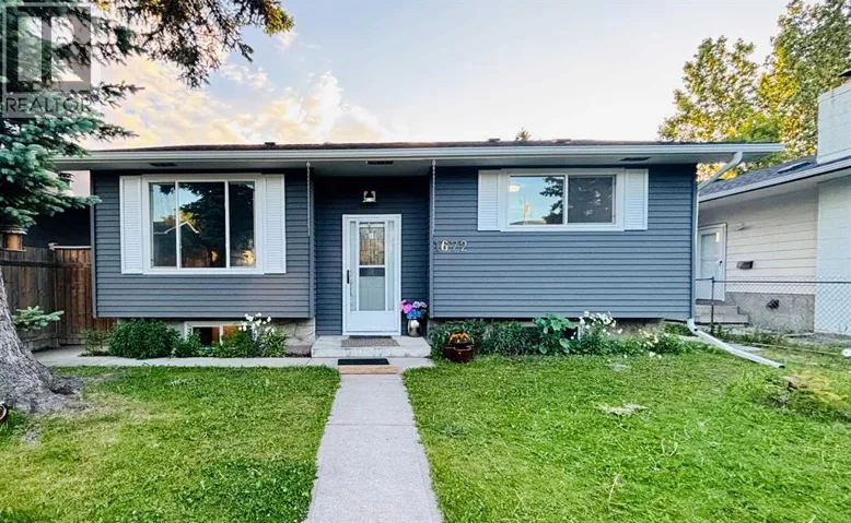 1672 Marlyn Way NE, Calgary, Alberta T2A3K7