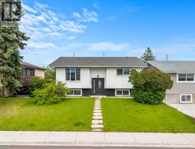 424 Penbrooke Crescent SE, Calgary, Alberta T2A3T7