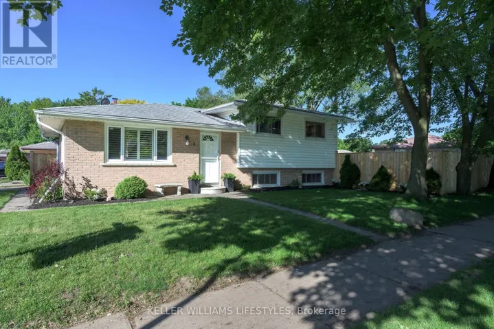 3 BAFFIN PLACE, London East (East I), Ontario N5V1E8