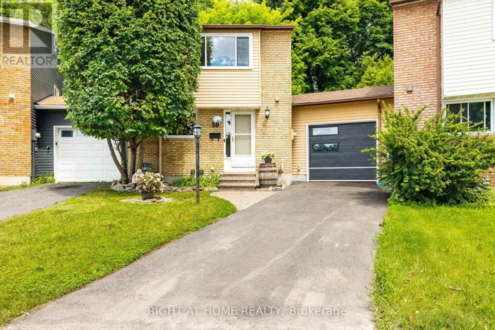 30 BERKSHIRE WAY, Ottawa, Ontario K2J2B2