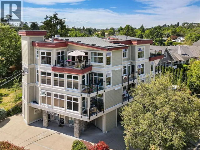 401 1494 Fairfield Rd, Victoria, British Columbia V8S1E8
