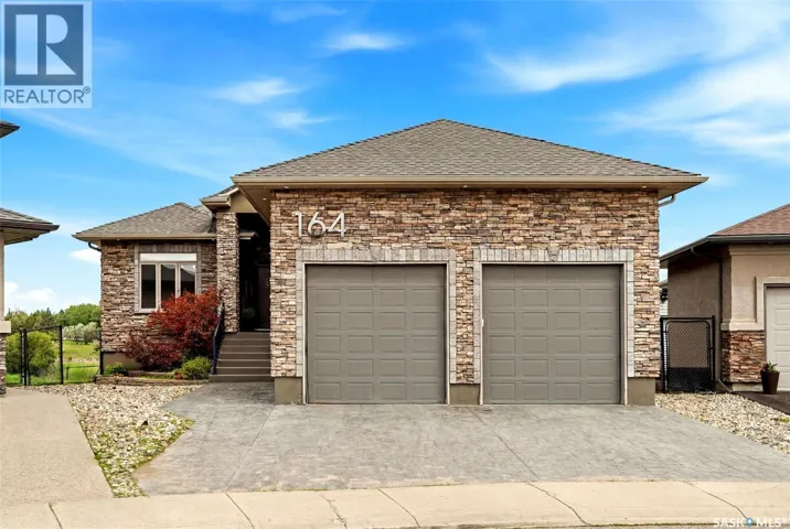 164 Oxbow CRESCENT, Regina, Saskatchewan S4Y0A6