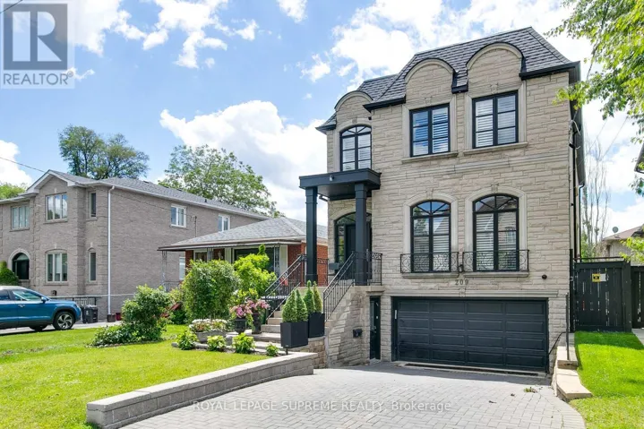 209 CARMICHAEL AVENUE, Toronto (Bedford Park-Nortown), Ontario M5M2X2