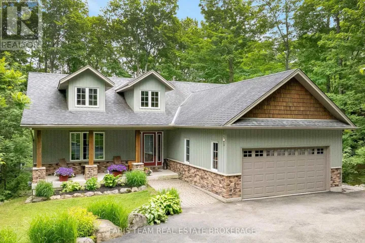 11 SNOWSHOE TRAIL, Oro-Medonte (Moonstone), Ontario L0K1N0