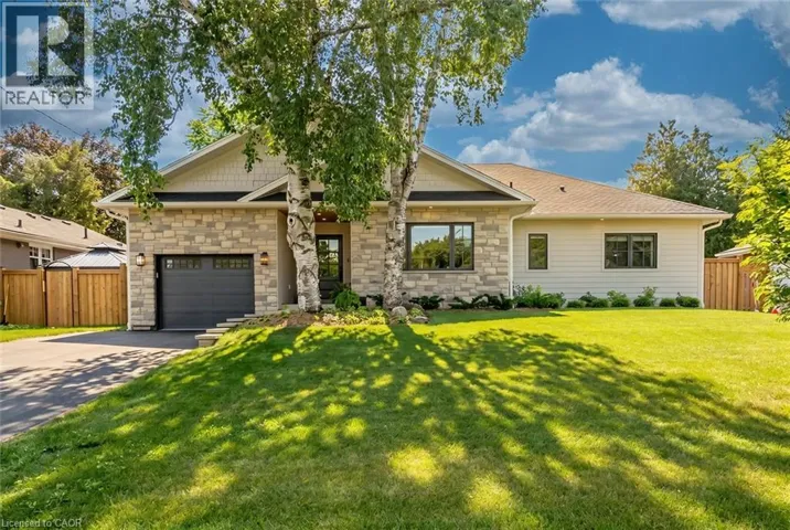 894 CONDOR Drive, Burlington, Ontario L7T3A9