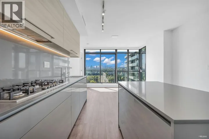 1608 4488 JUNEAU STREET, Burnaby, British Columbia V5C0M4