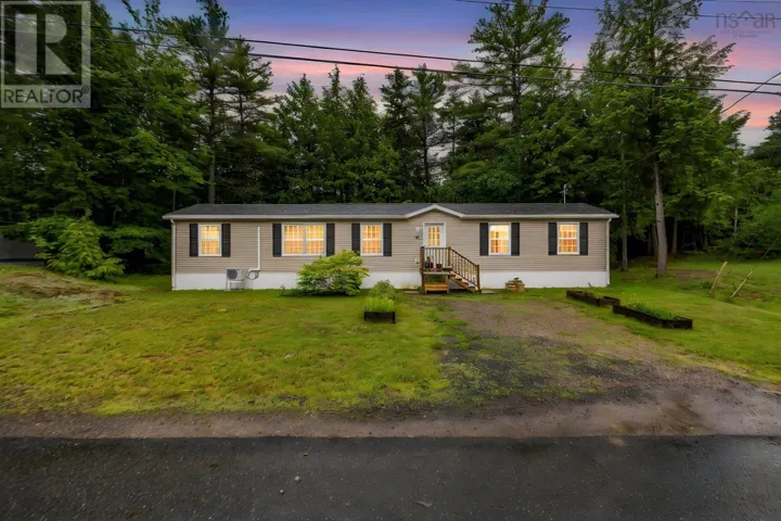 33 Shelby Crescent, New Minas, Nova Scotia B4N5J1