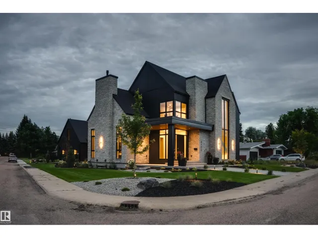 9135 141 ST NW, Edmonton, Alberta T5R0L5