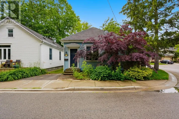 15 CARLTON AVENUE, London East (East B), Ontario N5Y3M6
