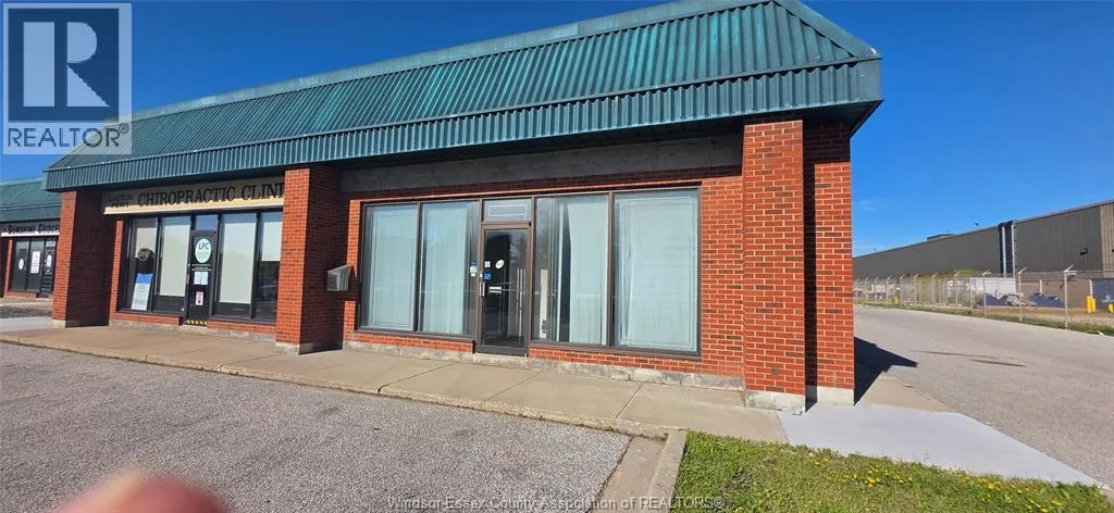2825-2885 LAUZON PARKWAY Unit# 217, Windsor, Ontario N8T3H5