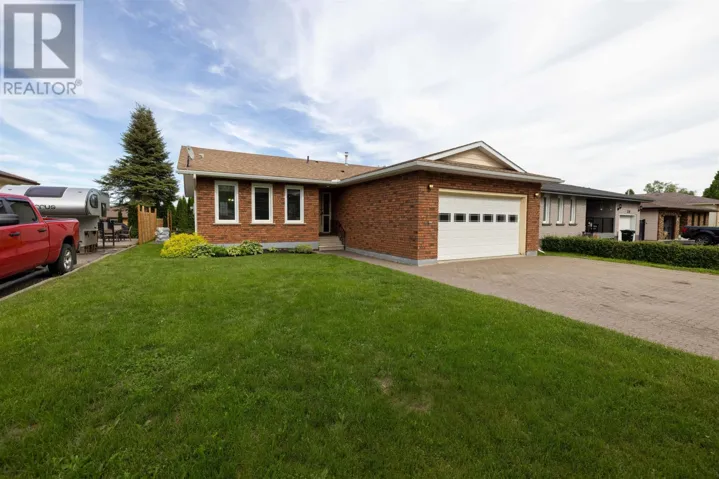 212 Downing ST, Thunder Bay, Ontario P7A7Z5
