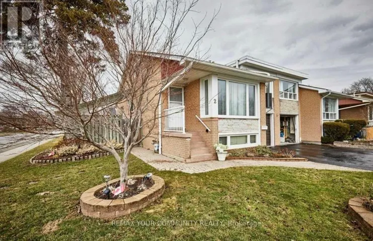 2 PINEMORE CRESCENT, Toronto (Parkwoods-Donalda), Ontario M3A1W6