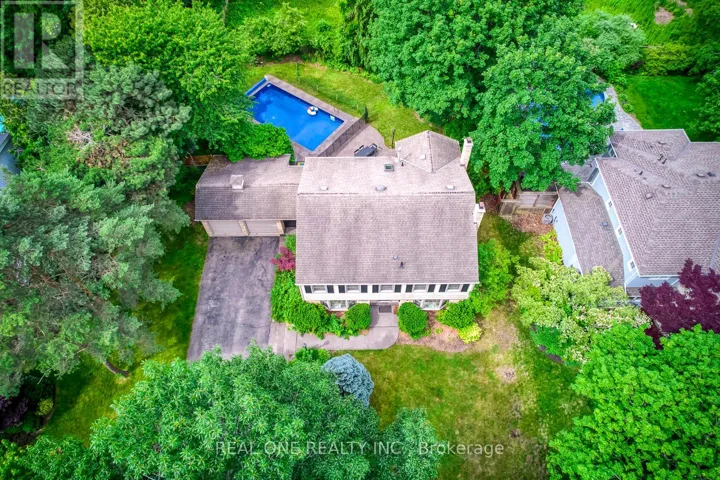 120 BLYTH CRESCENT, Oakville (FD Ford), Ontario L6J5H6