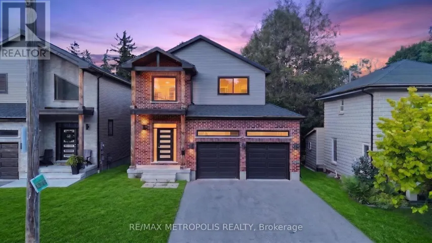 55 RUSS STREET, Cambridge, Ontario N3H4B1