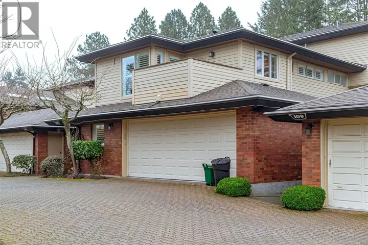 108 2345 Cedar Hill Cross Rd, Oak Bay, British Columbia V8P5M8